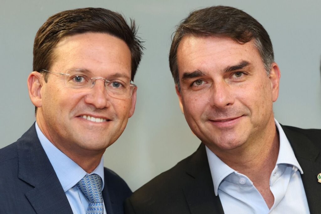 João Roma participa de reunião com Flávio Bolsonaro e presidentes estaduais do PL em Brasília