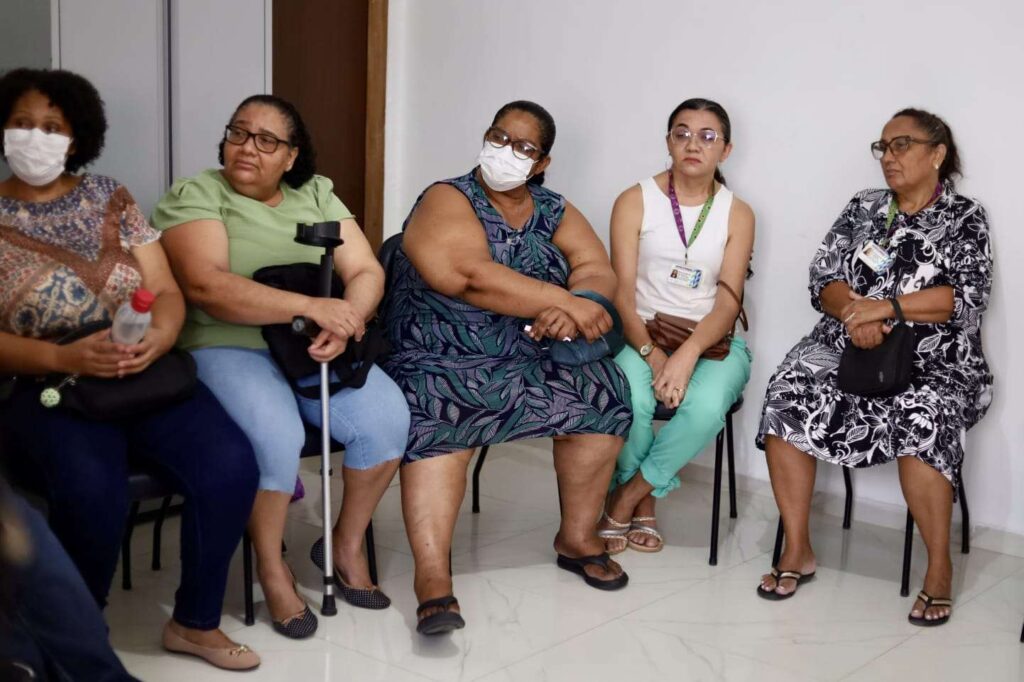 Sesau promove encontro voltado à saúde mental e aos direitos de mulheres com fibromialgia em Juazeiro