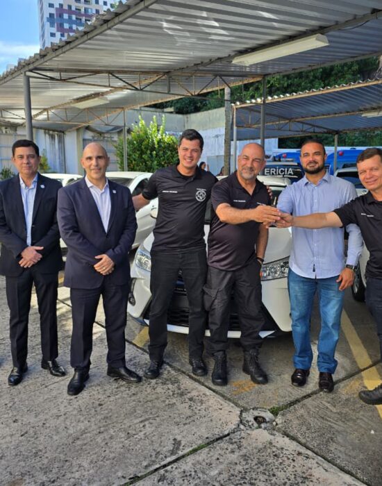 Capitão Alden entrega novas viaturas e equipamentos para o DPT