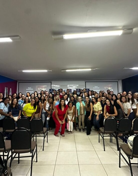 Prefeitura de Juazeiro promove matriciamento sobre saúde bucal do bebê e reforça cuidados desde a gestação em Juazeiro