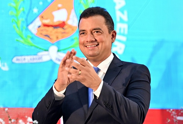 Prefeito Andrei Gonçalves leva iluminação, segurança e dignidade à Lagoa do Salitre e transforma realidade da comunidade