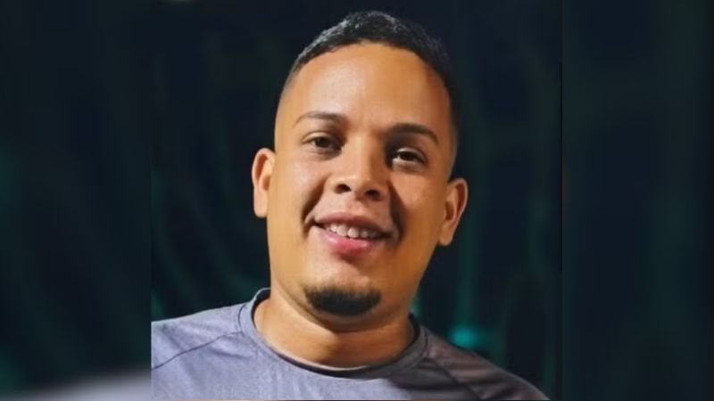 Motorista por app sai de casa para verificar pneus furados e é morto a tiros