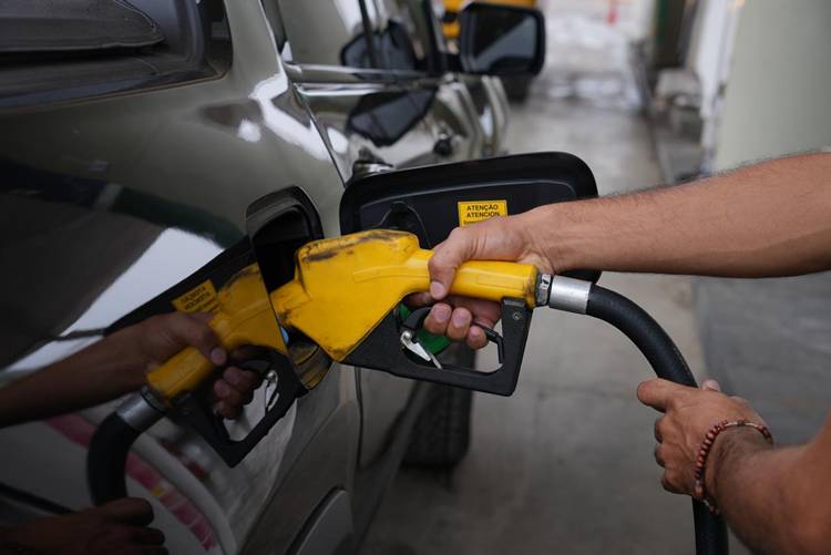 Petrobras reduzirá preço do diesel a partir de hoje