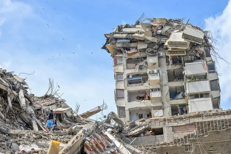 Número de mortos em terremotos na Venezuela sobe para 3.342