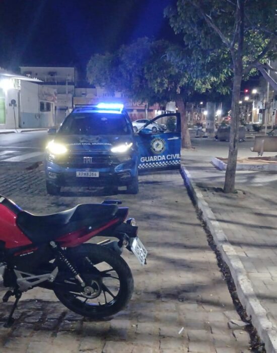 Guarda Civil Municipal de Juazeiro recupera motocicleta roubada em Petrolina