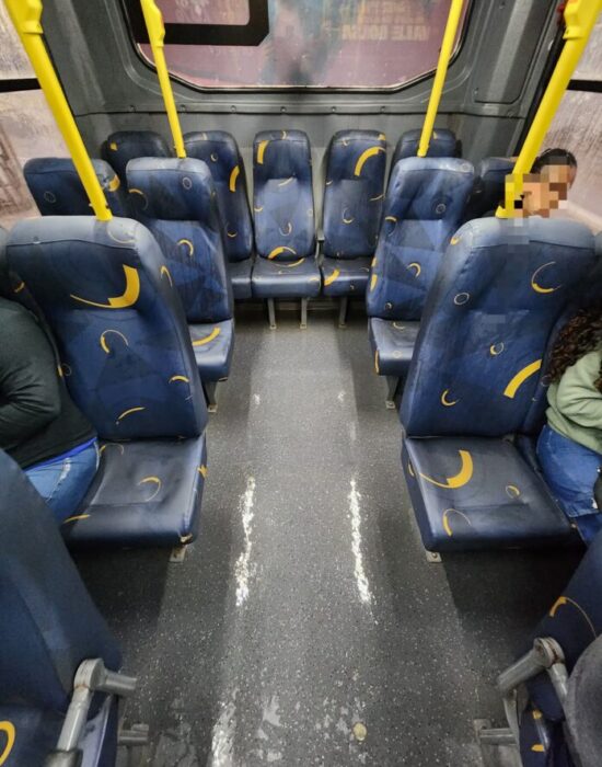 Usuária relata condições de higiene em ônibus da linha do bairro Jardim Primavera, em Juazeiro: “infestado de aranha e barata”