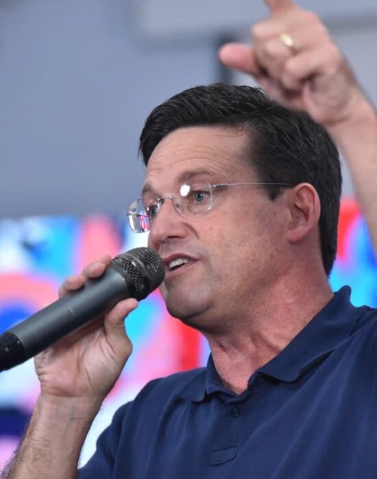 Roma sobe tom contra PT e classifica governo Jerônimo como ‘política cheiro mole’