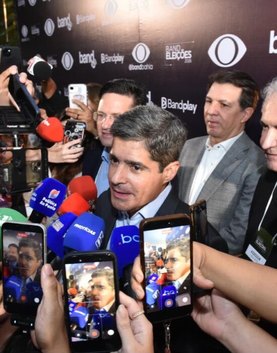 No debate da Band, ACM Neto diz que espera confronto de propostas e aponta saúde e segurança como prioridades