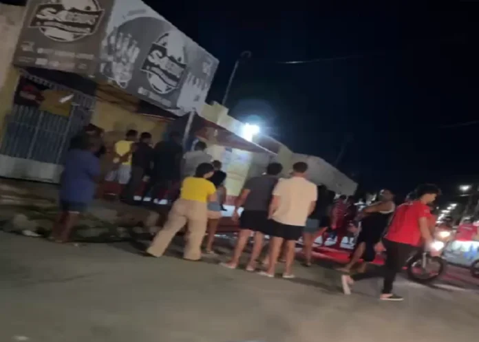 Um homicídio foi registrado na noite desta segunda (10) no bairro São Gonçalo, em Petrolina.