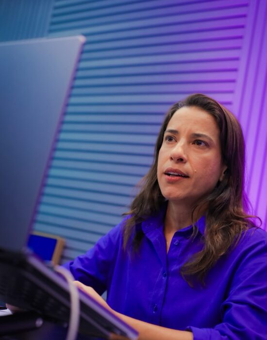Em sabatina da CNN, Raquel destaca investimentos e apresenta prioridades para Pernambuco nos próximos anos