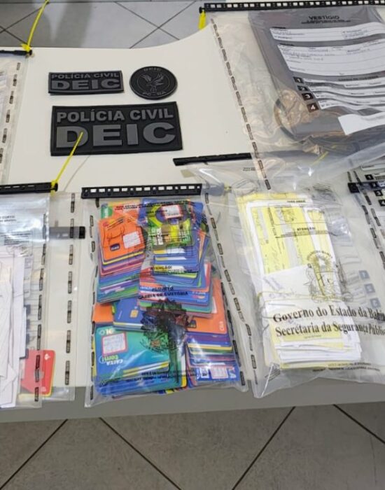 Polícia Civil apreende 269 cartões e mais de 300 promissórias em Juazeiro