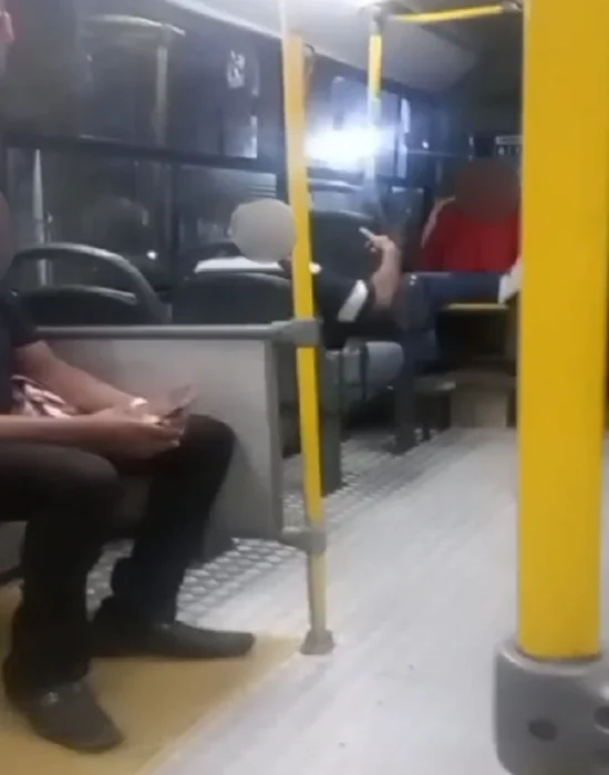 “Me xingou demais, esse senhor é um agressor, ele tem transtorno”, diz motorista de ônibus que idoso embarca em Petrolina (PE)