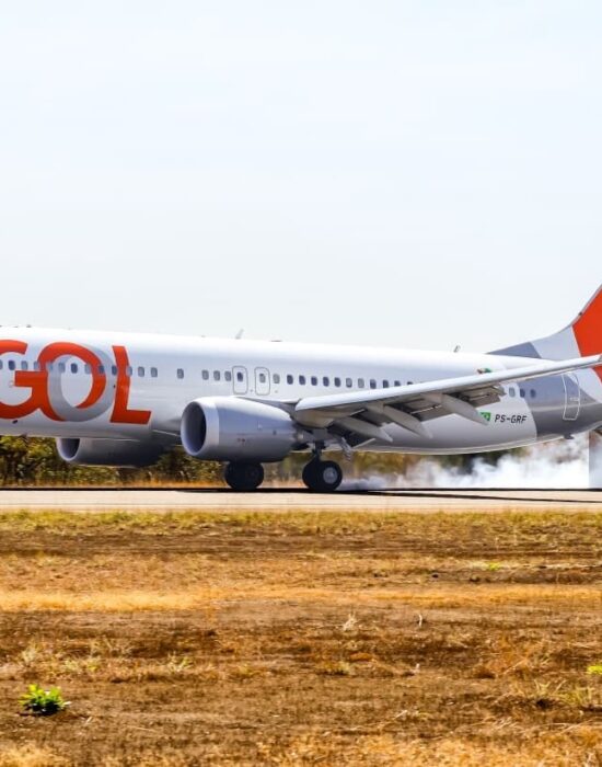 Boeing da GOL com destino a Fortaleza faz pouso de urgência em Petrolina
