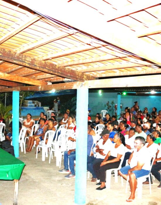 SAAE discute com moradores projeto para melhorias do abastecimento de água nas comunidades do Distrito de Maniçoba