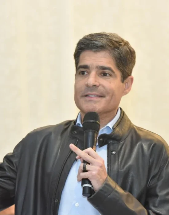 Em vídeo com equipe, ACM Neto promete oposição “com sinceridade e verdade” e diz que já planeja próximos passos